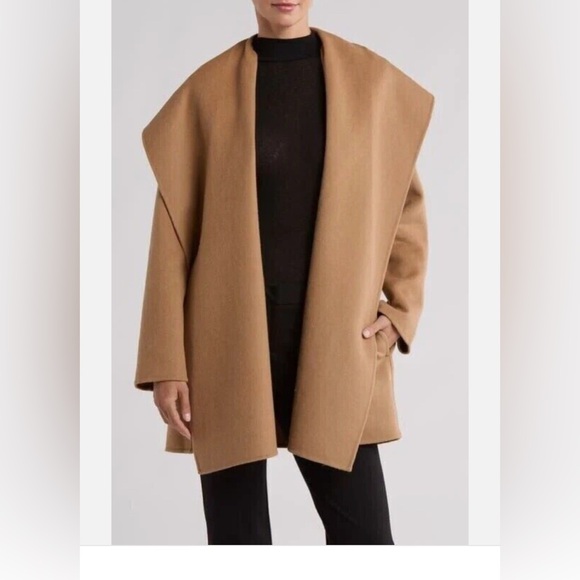 Brand New Vince wool blend Stylish Tan Overcoat. Size M. $895 - Picture 3 of 3